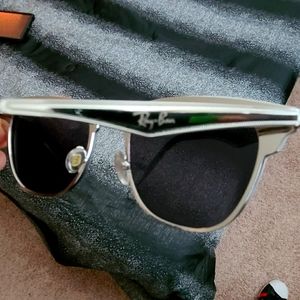 Ray Ban Sun Glasses